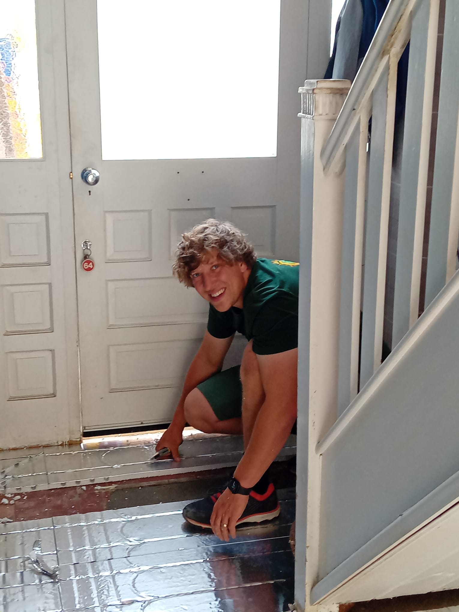 Low-profile underfloor heating retrofit suitable for renovations and stone cottages